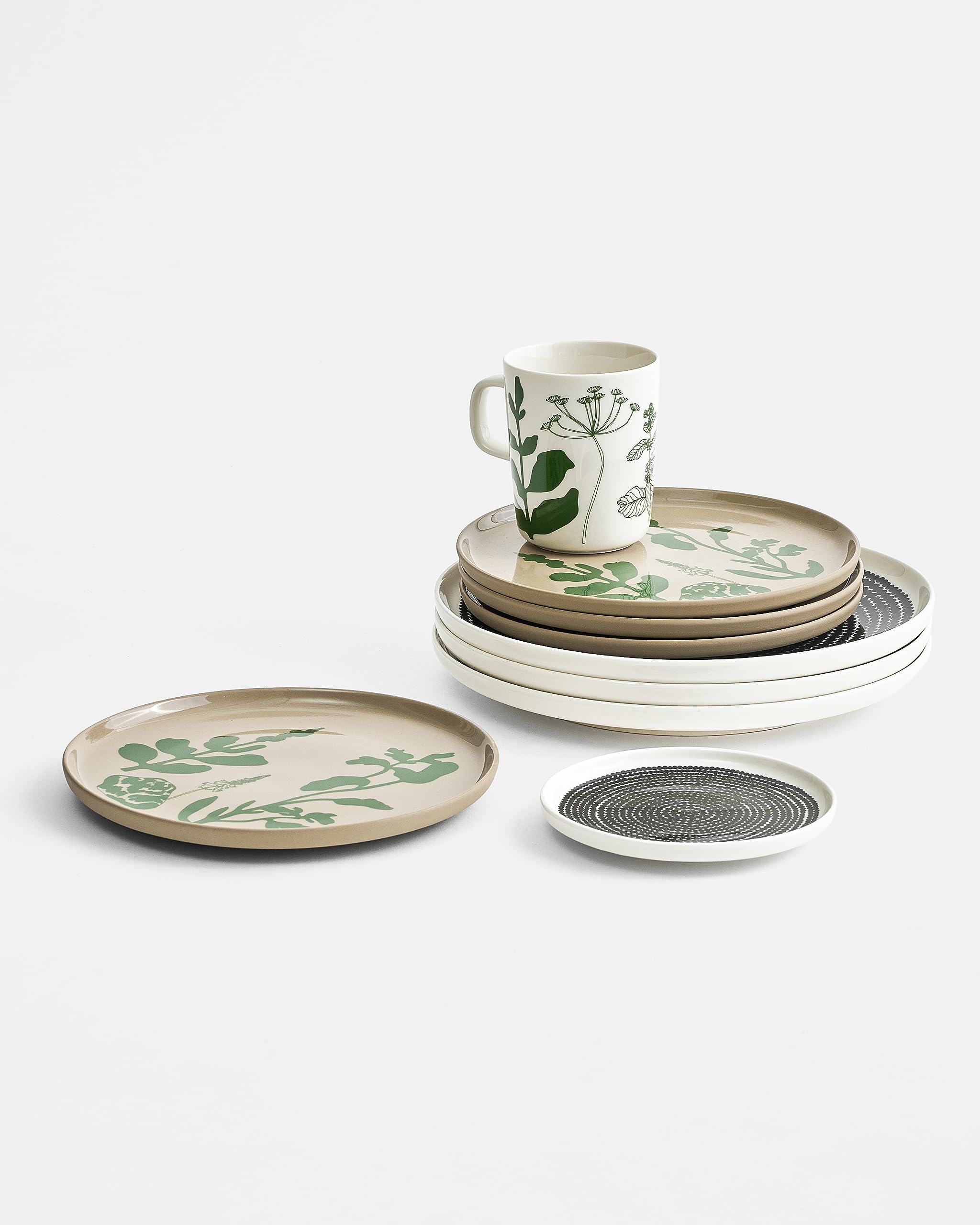 MARIMEKKO Oiva Elokuun Varjot Stoneware Salad Plate – Refine Your Kitchen Décor with Our Iconic Terra and Green Plates – Stylish Porcelain Salad Plates (8”) - Image 3