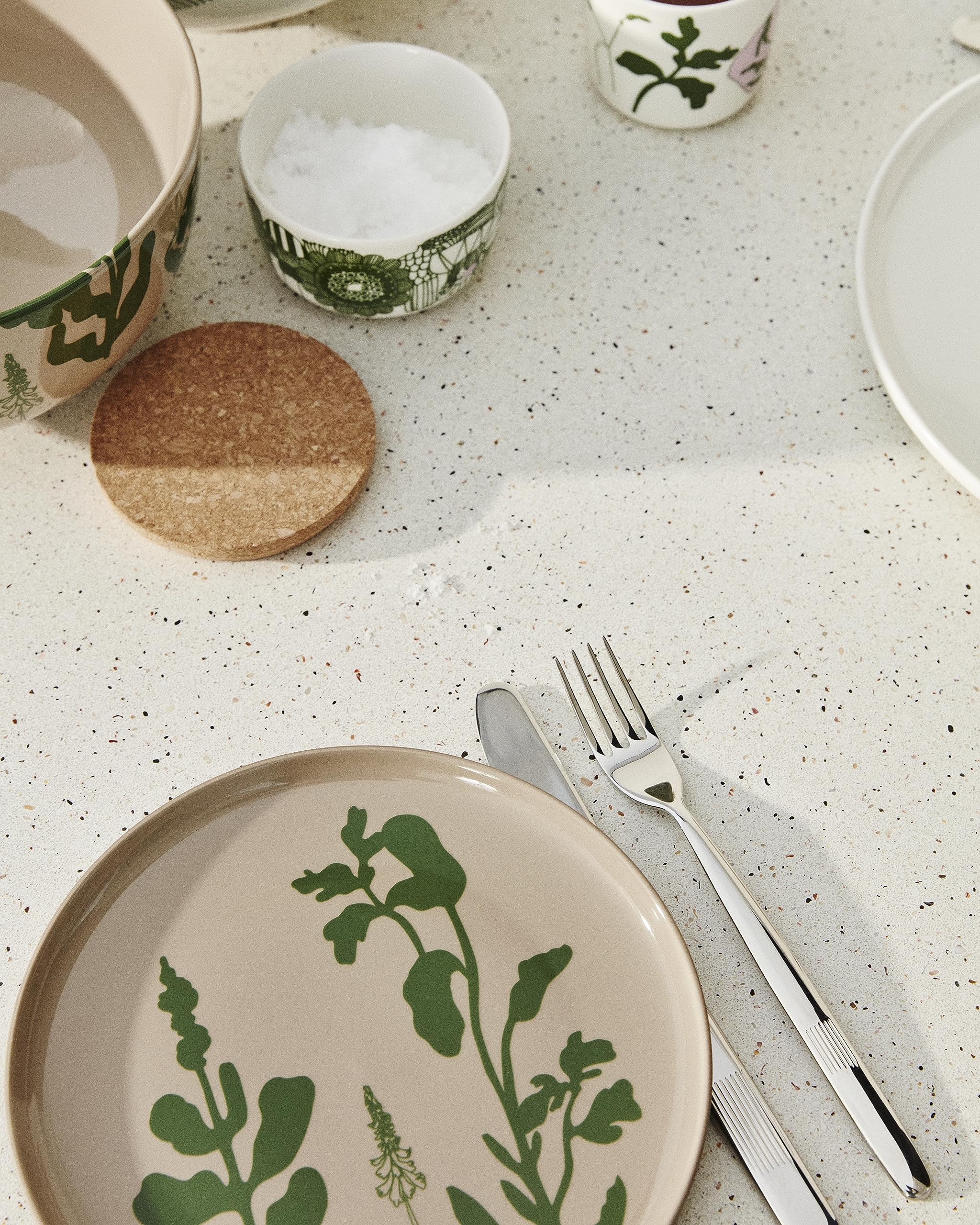 MARIMEKKO Oiva Elokuun Varjot Stoneware Salad Plate – Refine Your Kitchen Décor with Our Iconic Terra and Green Plates – Stylish Porcelain Salad Plates (8”) - Image 6