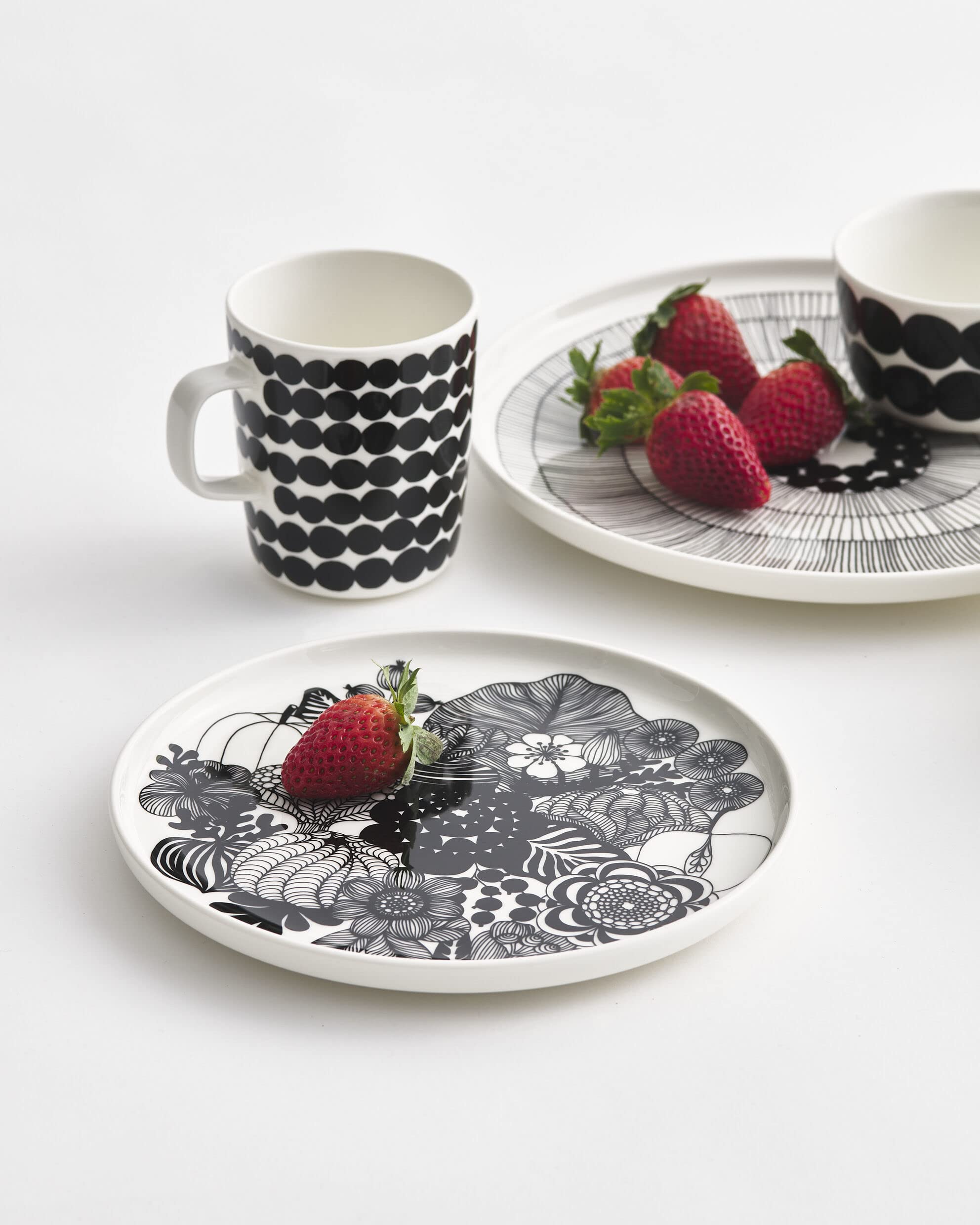 MARIMEKKO Oiva Siirtolapuutarha Stoneware Salad Plate — Refine Your Kitchen Décor with Our Iconic Black & White Stoneware — Stylish Porcelain Salad Plates (8”) - Image 3