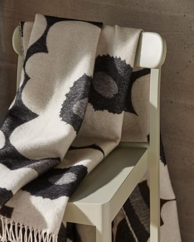 MARIMEKKO Unikko Blanket 130 x 180 cm, Anthracite/Ecru, Wool/Cotton - Image 4